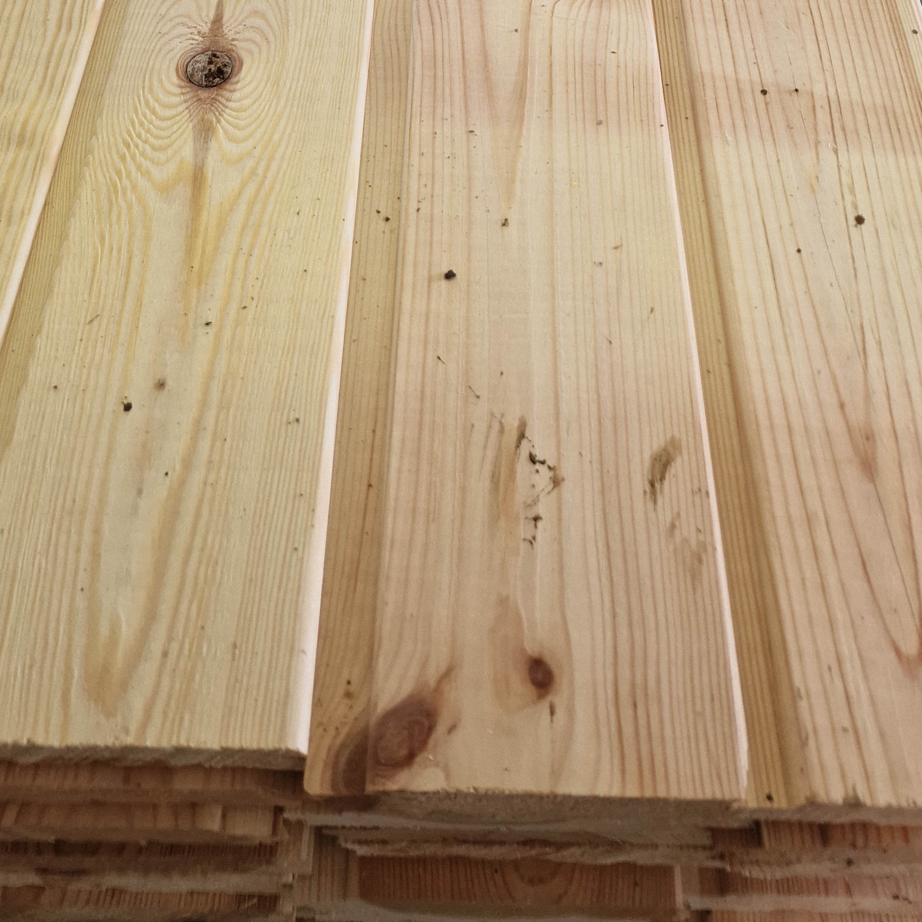 Deski tarasowe i elewacyjne – skład drewna Mosina